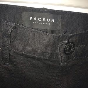 Black Distressed Men’s Jeans